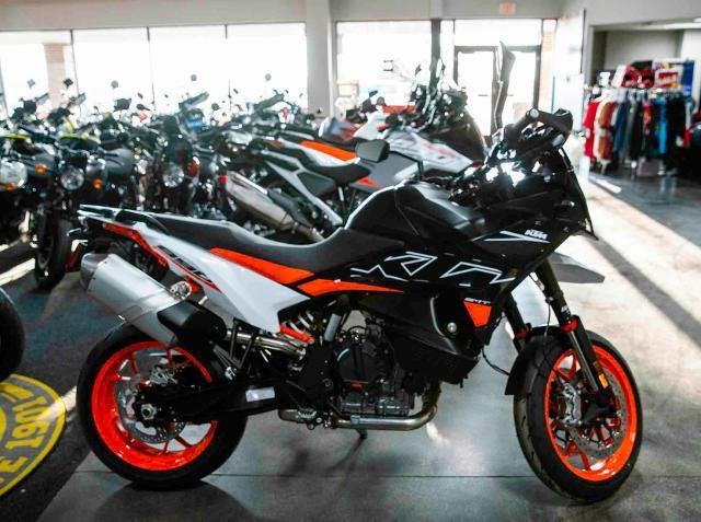 2024 Ktm 890 SMT Base