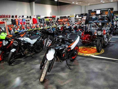 2024 Ktm 890 SMT Base