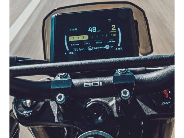 2025 Husqvarna Svartpilen 801 Base