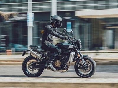 2025 Husqvarna Svartpilen 801 Base