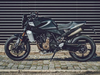 2025 Husqvarna Svartpilen 801 Base