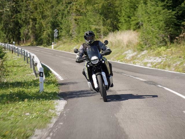 2025 Husqvarna Norden 901 Base