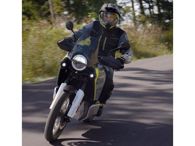 2025 Husqvarna Norden 901 Base