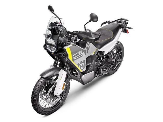 2025 Husqvarna Norden 901 Base