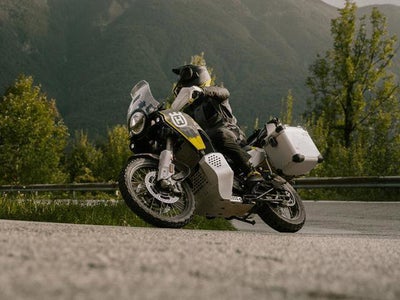 2025 Husqvarna Norden 901 Expedition Base