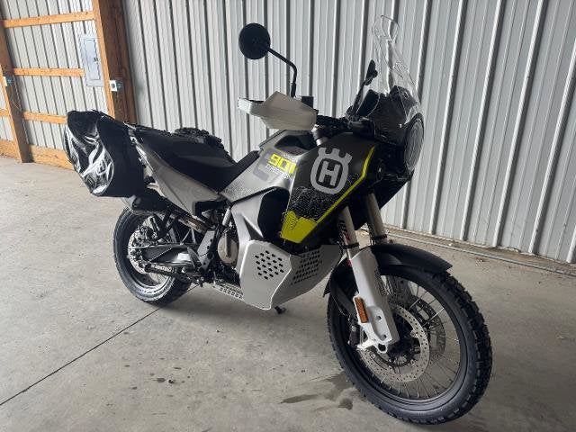 2025 Husqvarna Norden 901 Expedition Base